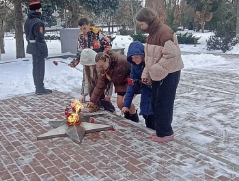 "Слава Вам, земляки победители!"